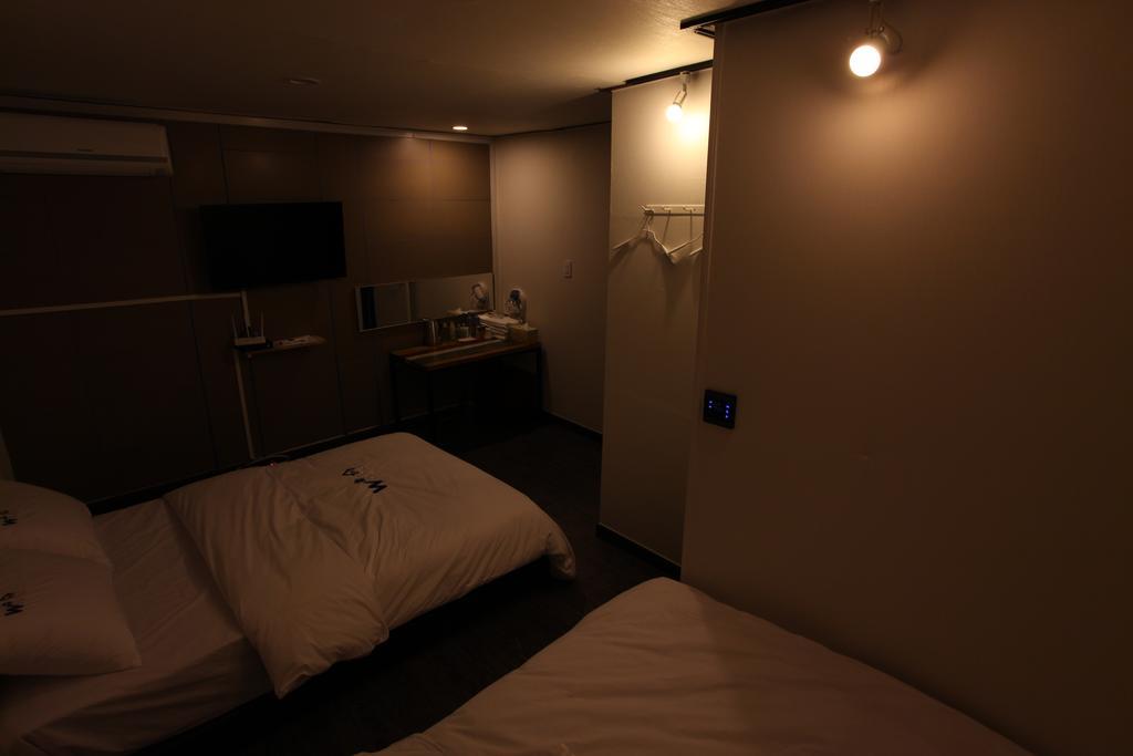 W Mini Hotel Dongdaemoon Seul Dış mekan fotoğraf