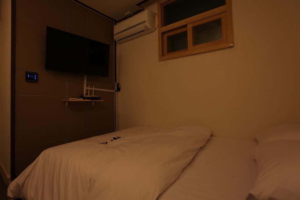 W Mini Hotel Dongdaemoon Seul Dış mekan fotoğraf