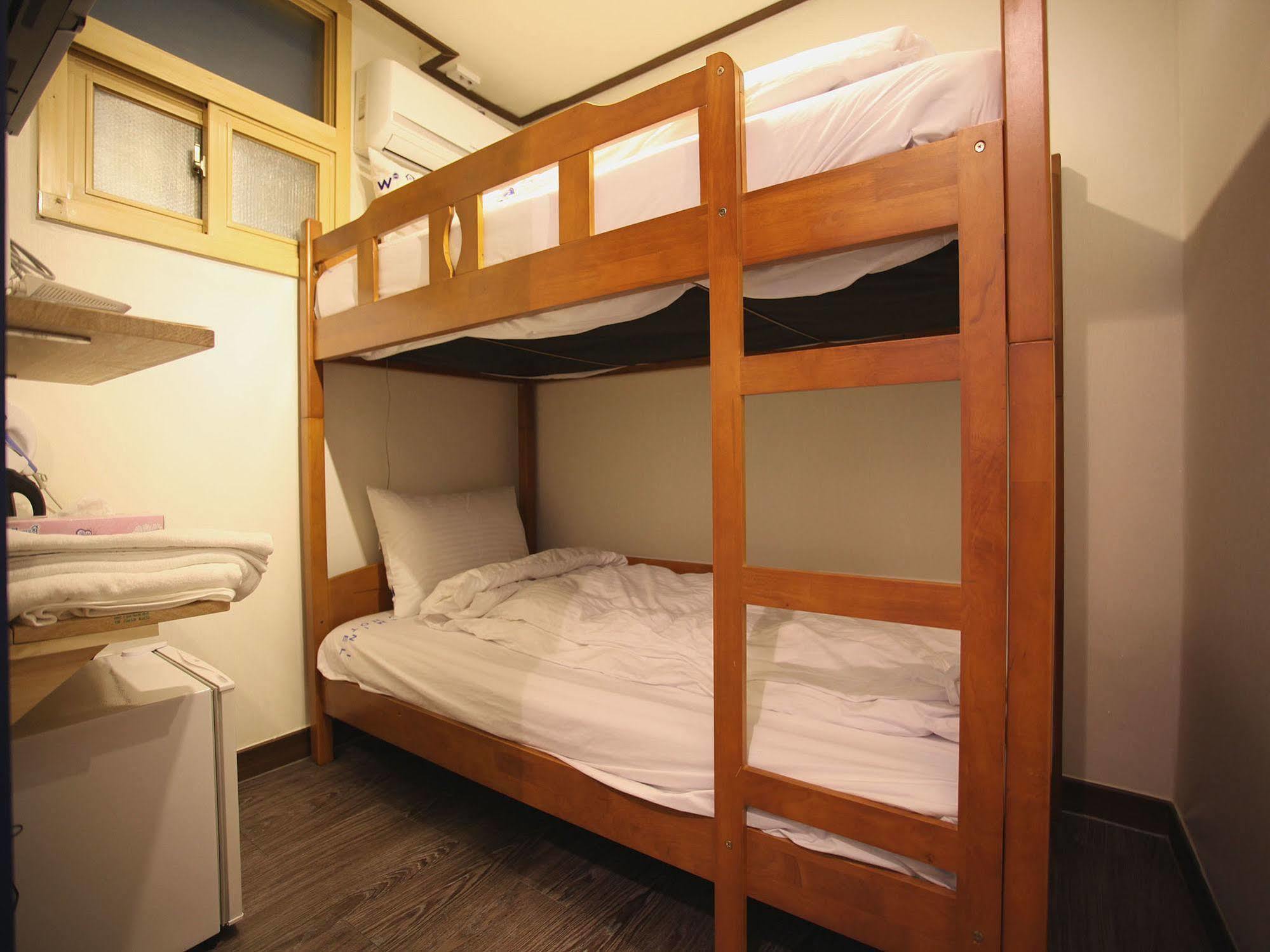 W Mini Hotel Dongdaemoon Seul Dış mekan fotoğraf