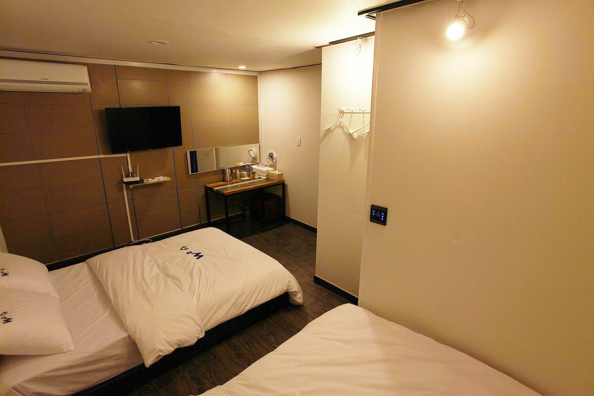 W Mini Hotel Dongdaemoon Seul Dış mekan fotoğraf
